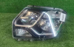 Фара ксенон левая для Renault Duster 2015 года на фотографиях
