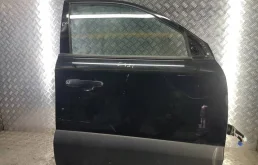 Дверь передняя правая для Hyundai Tucson 2008 года на фотографиях