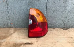 Фонарь правый для BMW X3 2006 года на фотографиях
