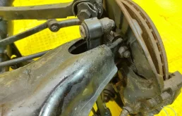 Подрамник двигателя для Mercedes-Benz S class 1998 года на фотографиях