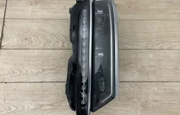 Фара ксенон левая для Volkswagen Tiguan 2016 года на фотографиях