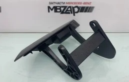 Крышка форсунки фароомывателя правая для Mercedes-Benz C class на фотографиях