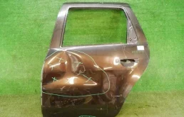 Дверь задняя левая для Renault Duster 2017 года на фотографиях