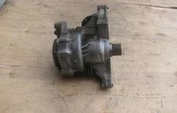 Редуктор переднего моста для Nissan Murano 2004 года на фотографиях