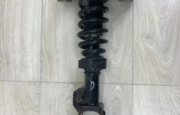 Рычаг передний левый верхний для Volkswagen Touareg 2008 года на фотографиях