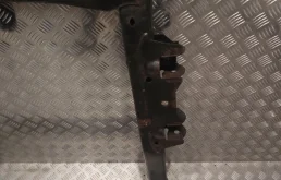 Подрамник двигателя для Nissan Almera 2014 года на фотографиях