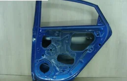 Дверь задняя правая для Hyundai Solaris 2022 года на фотографиях