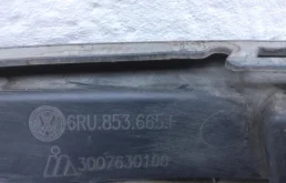 Решетка ПТФ левая для Volkswagen Polo 2015 года на фотографиях