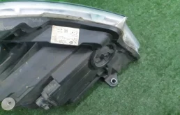 Фары для Mercedes-Benz Vito 2017 года на фотографиях