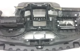 Торпедо (в сборе) для Volkswagen Touareg 2008 года на фотографиях