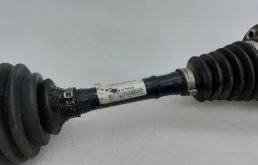 Привод передний левый для Volkswagen Touareg 2005 года на фотографиях