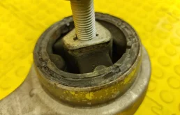 Рычаг передний правый нижний для BMW 5er на фотографиях