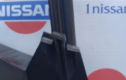 Форсунка фароомывателя левая для Nissan Qashqai 2020 года на фотографиях