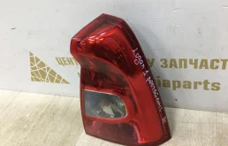 Фонарь правый для Renault Logan 2007 года на фотографиях