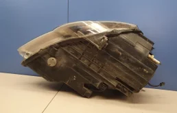 Фара ксенон левая для Volkswagen Passat 2008 года на фотографиях