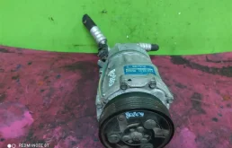 Компрессор кондиционера для Skoda Octavia 2002 года на фотографиях