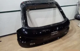 Крышка багажника для Audi Q3 2012 года на фотографиях
