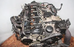 Двигатель без навесного для SsangYong Rexton 2016 года на фотографиях