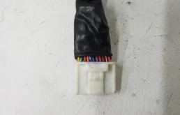 Зеркало боковое правое для Toyota Land Cruiser 2014 года на фотографиях