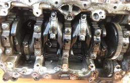 Двигатель без навесного для BMW 5er 2019 года на фотографиях