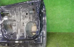 Дверь передняя левая для Lexus RX 2018 года на фотографиях