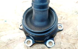 Карданный вал задний для Mitsubishi Pajero 2010 года на фотографиях