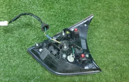 Фонарь левый для Nissan X-Trail 2017 года на фотографиях