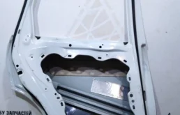 Дверь задняя левая для Volkswagen Touareg 2017 года на фотографиях