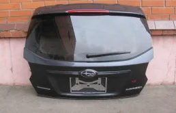 Крышка багажника для Subaru XV 2015 года на фотографиях