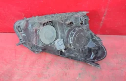 Фара ксенон левая для Nissan Qashqai 2008 года на фотографиях