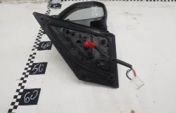 Зеркало боковое правое для Toyota RAV4 2014 года на фотографиях