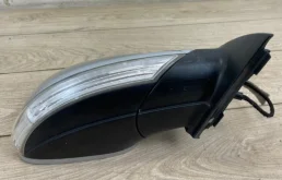 Зеркало боковое левое для Volkswagen Touareg 2008 года на фотографиях