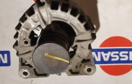 Генератор для Nissan X-Trail 2018 года на фотографиях