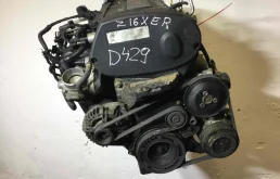 Двигатель без навесного для Opel Astra 2015 года на фотографиях