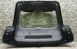 Дверь багажника для Audi Q3 на фотографиях