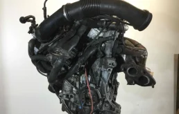 Двигатель для Audi A4 1996 года на фотографиях