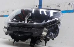 Фара правая для BMW X3 2019 года на фотографиях