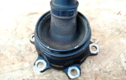 Карданный вал задний для Mitsubishi Pajero 2011 года на фотографиях