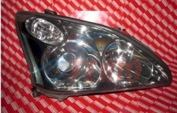 Фара правая для Lexus RX 2008 года на фотографиях