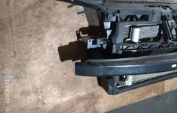 Панель радиатора (телевизор) для Volkswagen Polo 2005 года на фотографиях