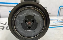 Компрессор кондиционера для Mercedes-Benz C class 2002 года на фотографиях