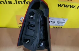 Фонарь левый для Renault Logan 2008 года на фотографиях