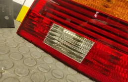 Фонарь левый для BMW 5er 2001 года на фотографиях