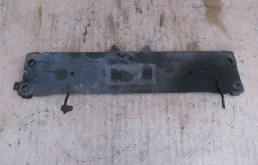 Балка передняя поперечная для Suzuki Grand Vitara 2006 года на фотографиях