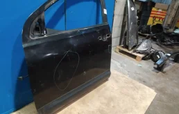 Дверь передняя левая для Nissan Qashqai 2009 года на фотографиях
