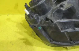 Фара ксенон левая для Renault Duster 2015 года на фотографиях