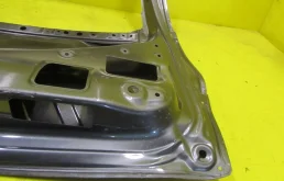 Крышка багажника для Honda CR-V 2012 года на фотографиях