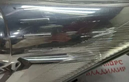 Фары для Toyota Avensis 2018 года на фотографиях