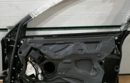 Дверь передняя правая для Audi A6 2009 года на фотографиях