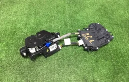 Замок багажника для BMW X3 2010 года на фотографиях